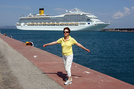 Griechenland, Peloponnes, Katakolon - Hafen für Kreuzfahrtschiffe (Auflug altes Olympia)